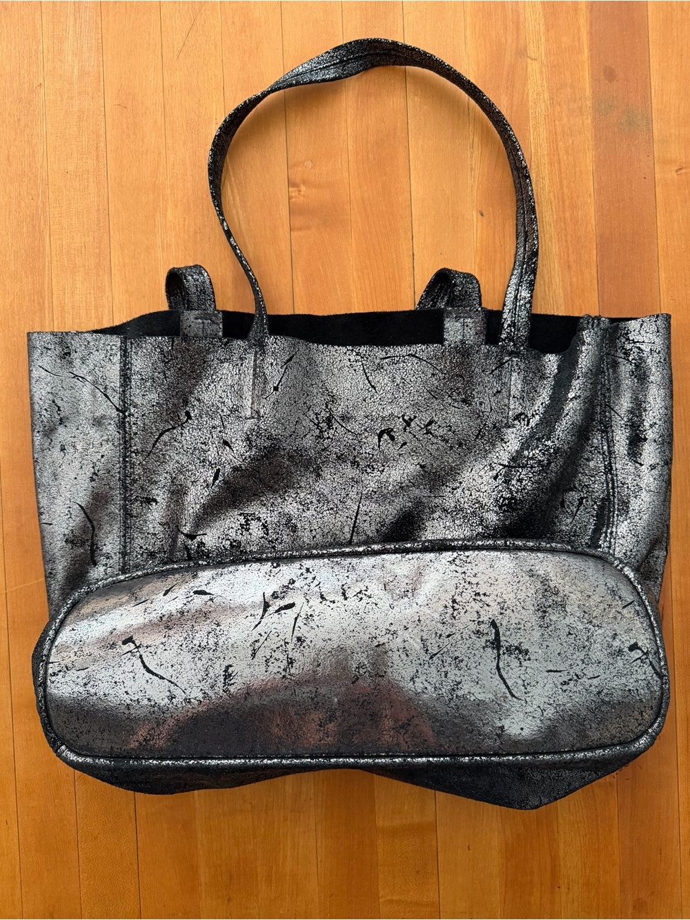 Eileen Fisher Distressed Metallic Silver leather Tote - Picture 4 of 5